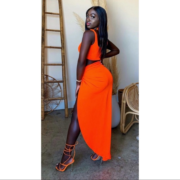 🌹Two piece Crop top & Maxi Skirt - Picture 2 of 4